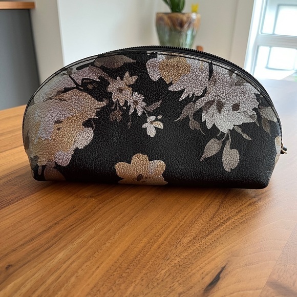 JACK FRENCH LONDON Leather Wristlet Bag Floral Metallic Event Occasion Evening - Picture 4 of 12